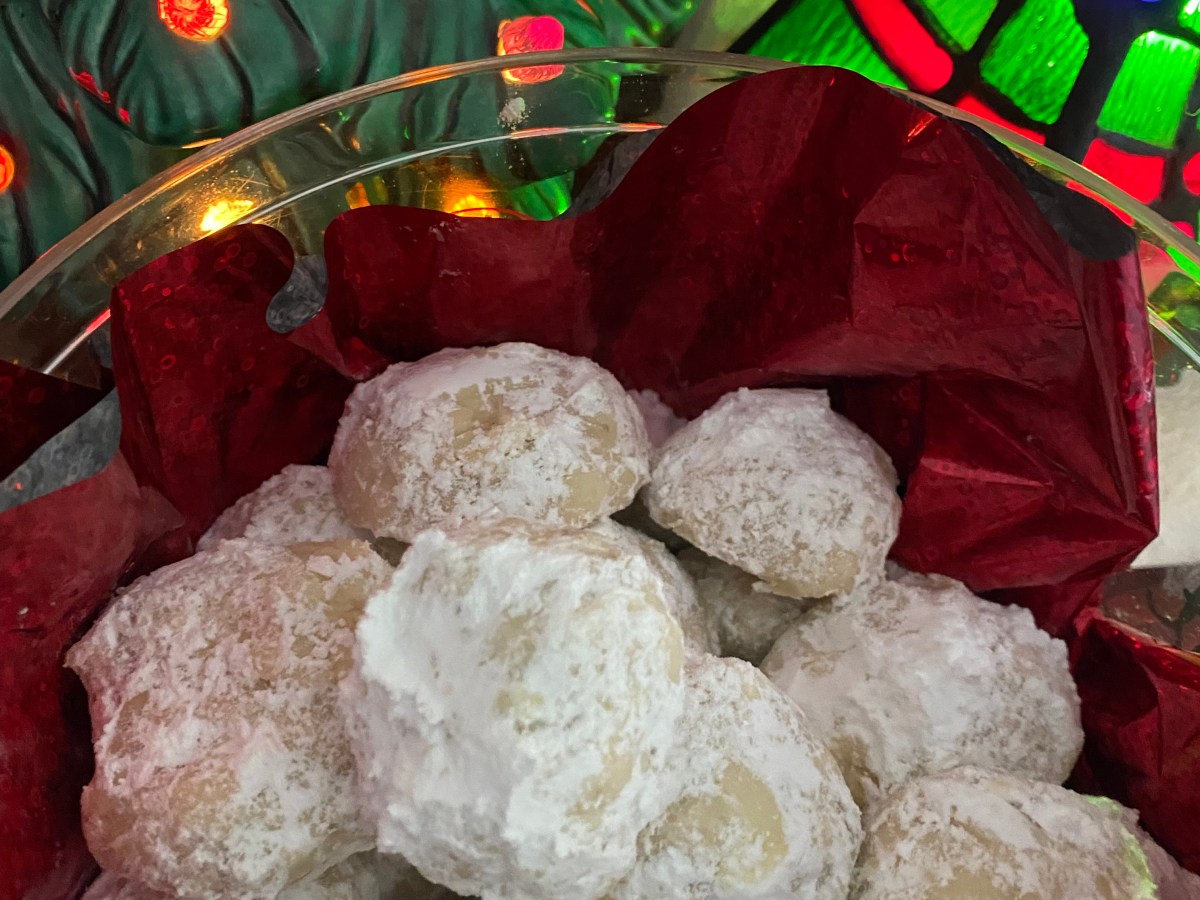 Pecan Snowball Cookies Gluten-Free Dairy-Free&nbsp;Vegan